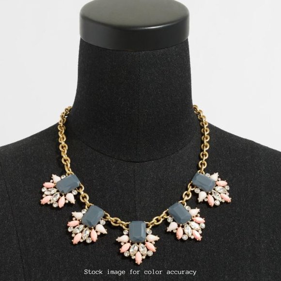 J CREW FACTORY GEMSTONE CLUSTER NECKLACE STATEMENT FAUX GOLD DIAMOND NWT EASTER - Picture 12 of 13